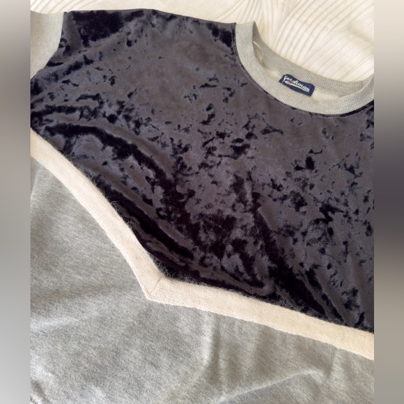 Freshman crew neck size medium - Picture 3 of 5